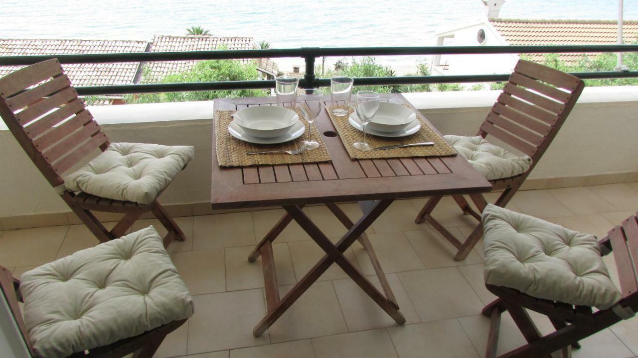 Kallopsia - Glifada Beach Menigos Resort By New Era Экстерьер фото